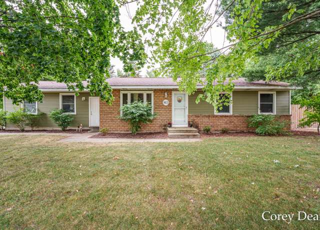 Property at 863 Coral St, Jenison, MI 49428, 3 beds, 1.5 baths