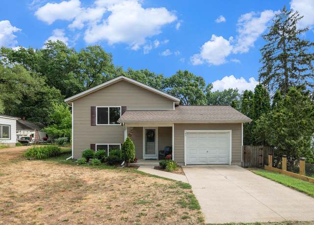 Property at 80 Vander Veen Ave, Holland, MI 49424, 5 beds, 2 baths