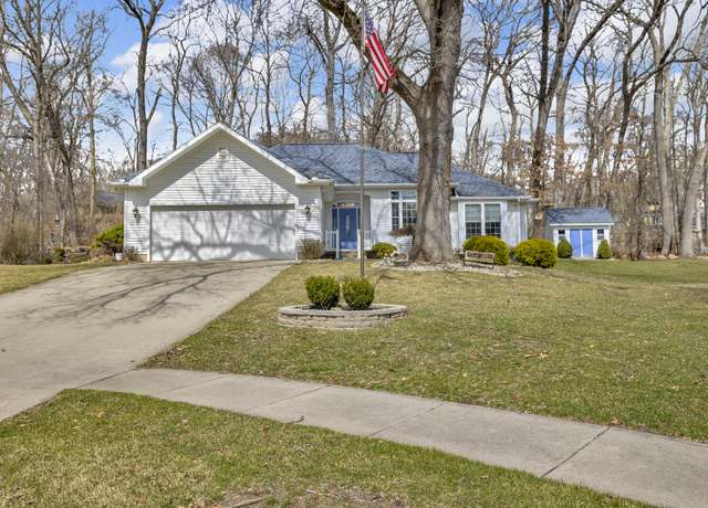Property at 930 Essex Park Dr, Jackson, MI 49203, 3 beds, 3 baths