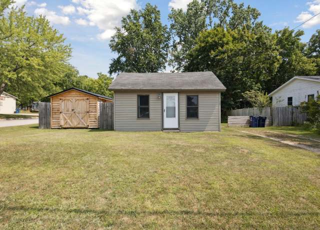 Property at 122 N Linden Ave, Fremont, MI 49412, 1 bed, 1 bath
