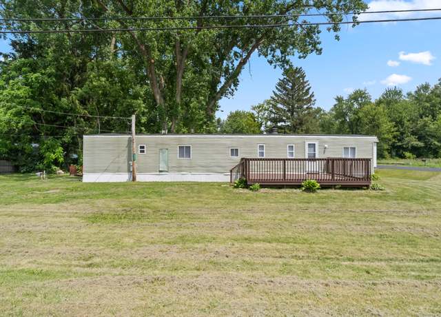 Property at 4007 Briggs Ct, Jackson, MI 49201, 3 beds, 1.5 baths