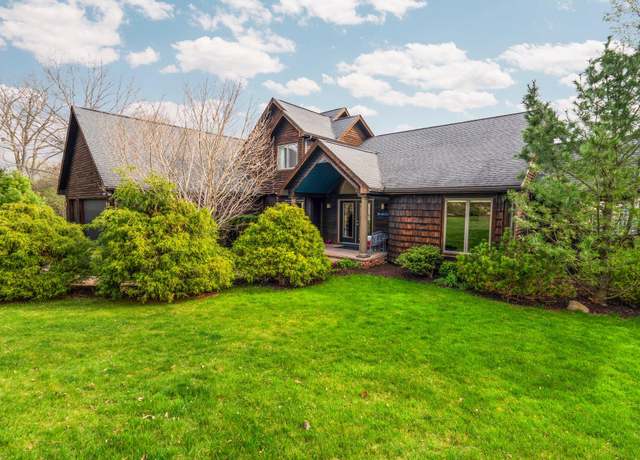 Property at 4138 W Loch Alpine Dr, Ann Arbor, MI 48103, 4 beds, 3.5 baths