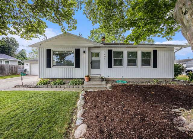 Property at 3896 Lee St, Hudsonville, MI 49426, 3 beds, 2 baths