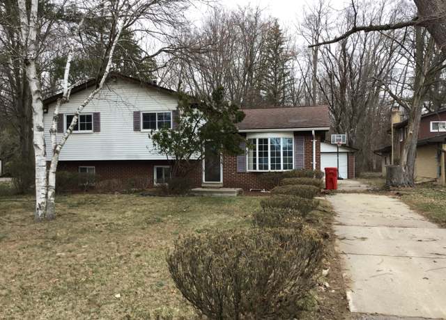 Property at 20072 Woodburn, Southfield, MI 48075, 4 beds, 2 baths