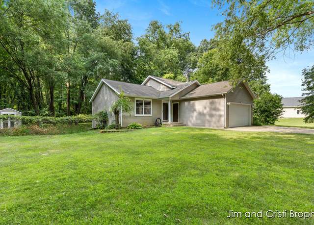 Property at 9935 Flat Rock Ct, Middleville, MI 49333, 3 beds, 2 baths