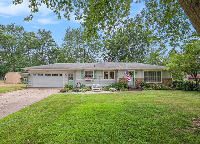 Property at 7475 21st Ave, Jenison, MI 49428, 3 beds, 2 baths
