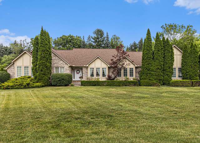 Property at 49202 Cheshire Ln, Canton, MI 48187, 3 beds, 2.5 baths