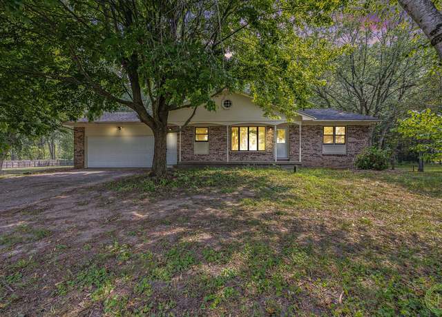 Property at 8700 Whittall St NE, Rockford, MI 49341, 3 beds, 2.5 baths