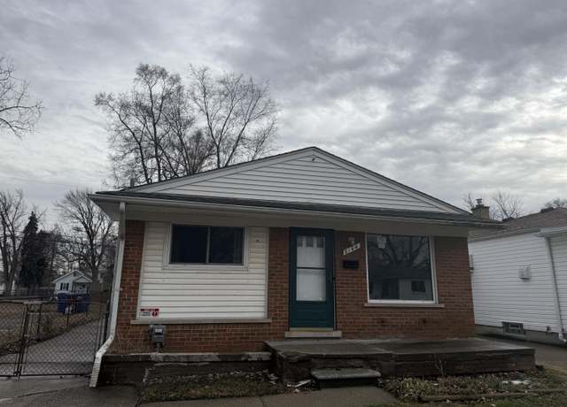 Property at 8144 Orchard Ave, Warren, MI 48089, 3 beds, 1.5 baths