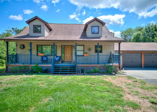 Property at 18780 112th Ave, Nunica, MI 49448, 4 beds, 2 baths