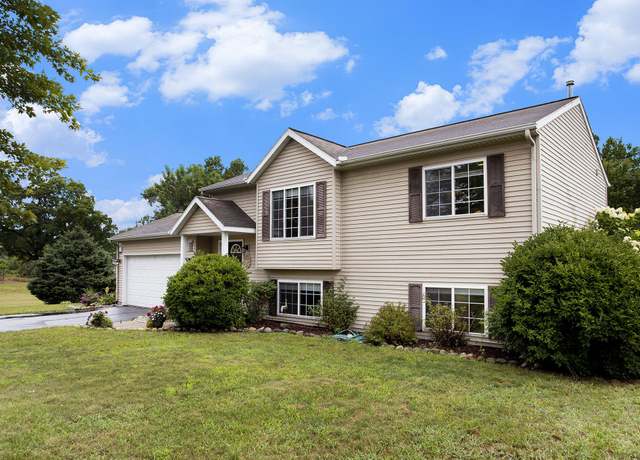 Property at 1077 Sun Valley Ln, Allegan, MI 49010, 4 beds, 2 baths