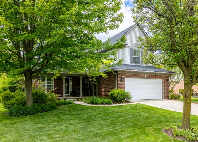Property at 9230 Solitude Ln, Van Buren Twp, MI 48111, 5 beds, 2.5 baths