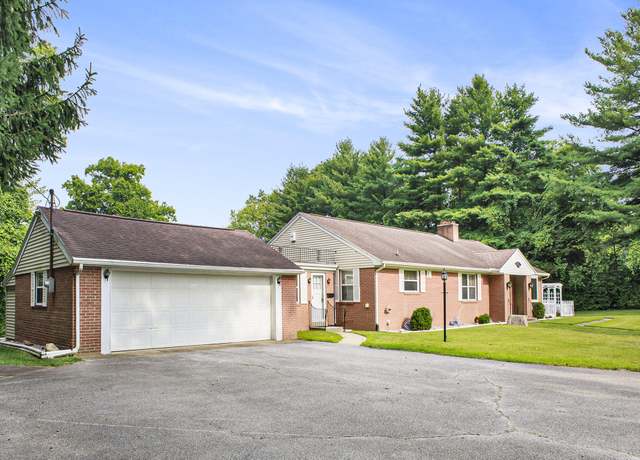 Property at 1806 Bond St, Niles, MI 49120, 4 beds, 3.5 baths