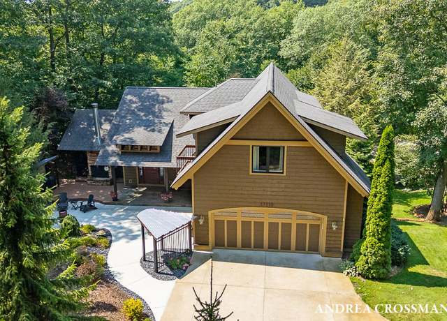 Property at 17110 Pimento Hl, West Olive, MI 49460, 3 beds, 2.5 baths