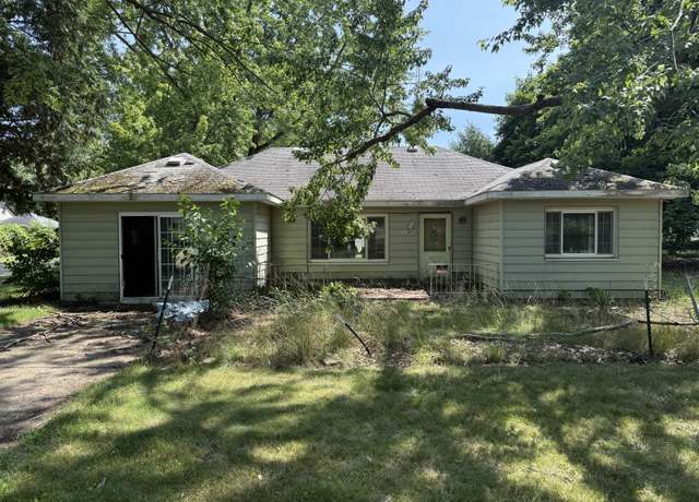 Property at 1116 Mc Kee St, Niles, MI 49120, 3 beds, 1 bath