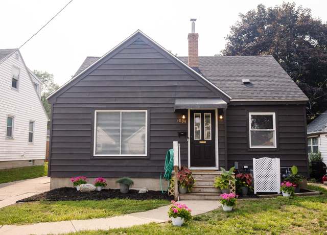 Property at 1809 Blandford Ave SW, Wyoming, MI 49519, 3 beds, 1 bath