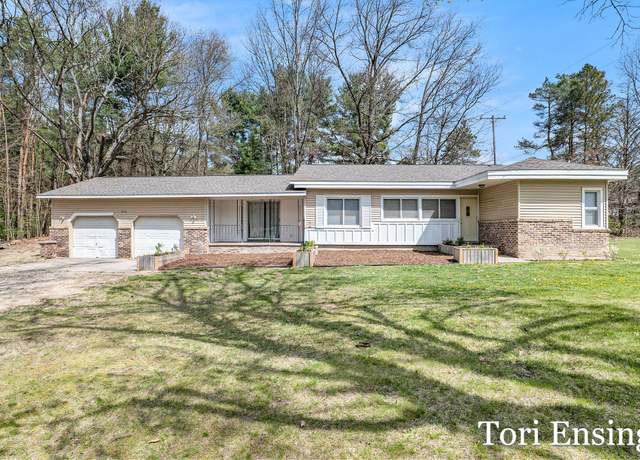 Property at 12375 13 Mile Rd NE, Greenville, MI 48838, 3 beds, 1 bath