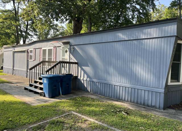 Property at 50040 South St, Dowagiac, MI 49047, 2 beds, 1 bath