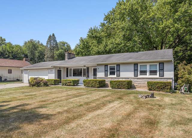 Property at 12674 S Sprinkle Rd, Vicksburg, MI 49097, 3 beds, 1.5 baths