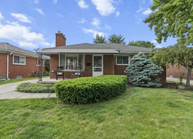 Property at 21001 Ardmore Park Dr, Saint Clair Shores, MI 48081, 3 beds, 1.5 baths