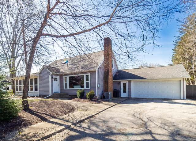 Property at 7306 Harbert Rd, Three Oaks, MI 49128, 4 beds, 2 baths