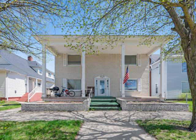 Property at 117 S Warren Ave, Big Rapids, MI 49307, 6 beds, 3 baths