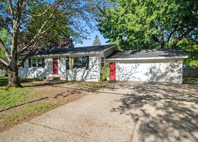Property at 7359 Eastlane Ave, Jenison, MI 49428, 5 beds, 2.5 baths