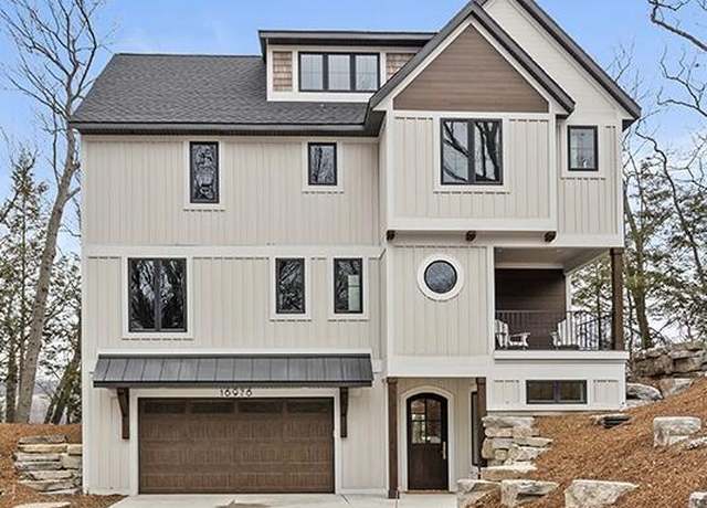 Property at 16976 Lake Ave, West Olive, MI 49460, 5 beds, 5.5 baths