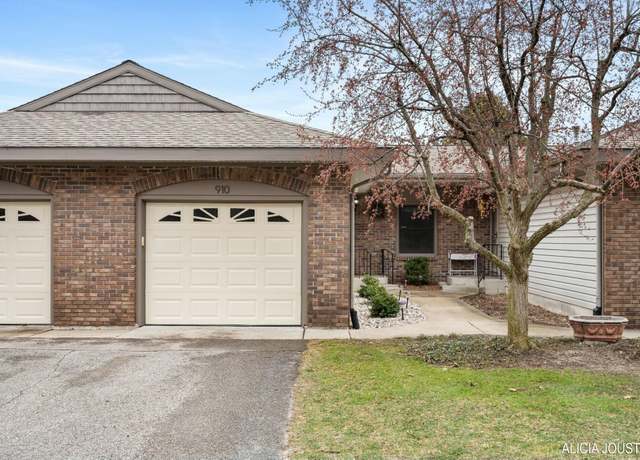Property at 910 Maridell Ave NW, Grand Rapids, MI 49504, 1 bed, 2 baths