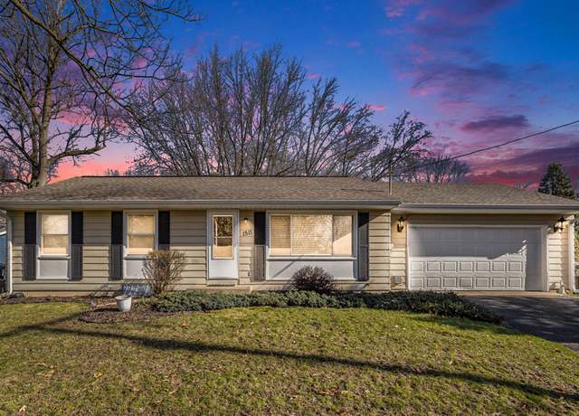 Property at 1511 Forest Dr, Portage, MI 49002, 3 beds, 2 baths
