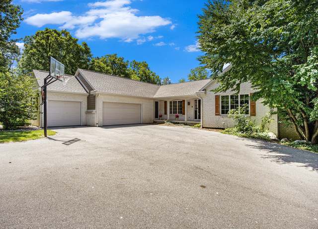 Property at 10159 E Rivershore Dr SE, Alto, MI 49302, 4 beds, 3.5 baths
