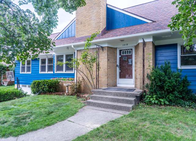 Property at 1419 Pickett St SE, Grand Rapids, MI 49508, 4 beds, 3 baths