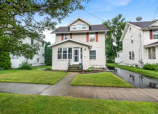 Property at 753 Union St, Jackson, MI 49203, 4 beds, 1.5 baths