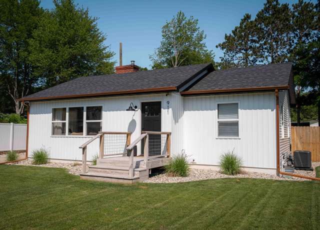 Property at 911 S Division St, Whitehall, MI 49461, 2 beds, 1 bath