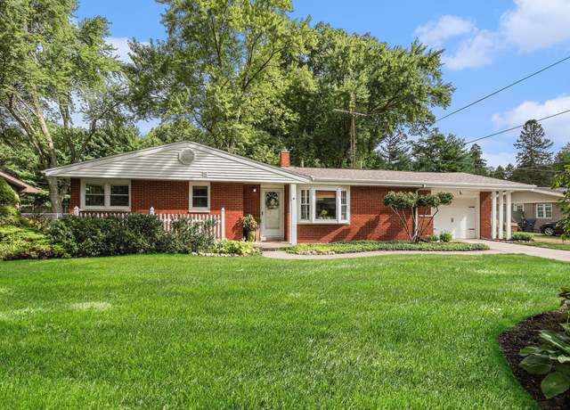 Property at 1403 Timberlane Dr, St. Joseph, MI 49085, 2 beds, 2 baths
