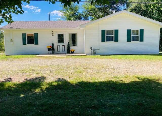Property at 11187 6 Mile Rd, Battle Creek, MI 49014, 2 beds, 1 bath
