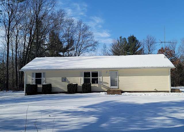 Property at 951 18 Mile Rd, Kent City, MI 49330, 4 beds, 2 baths