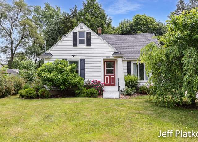 Property at 3838 Miramar Ave NE, Grand Rapids, MI 49525, 3 beds, 1 bath