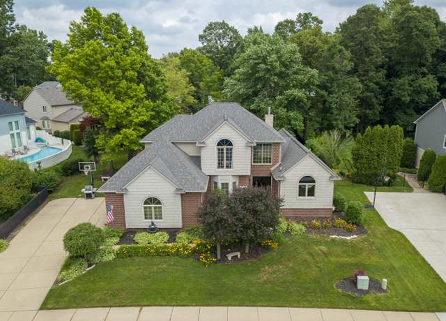 Property at 49112 White Mill Dr, Shelby Twp, MI 48317, 4 beds, 2.5 baths