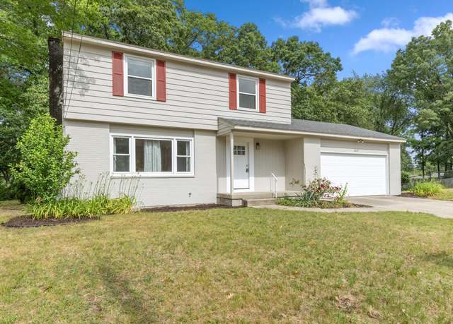 Property at 2647 Manitoba Ct NE, Grand Rapids, MI 49525, 3 beds, 1.5 baths