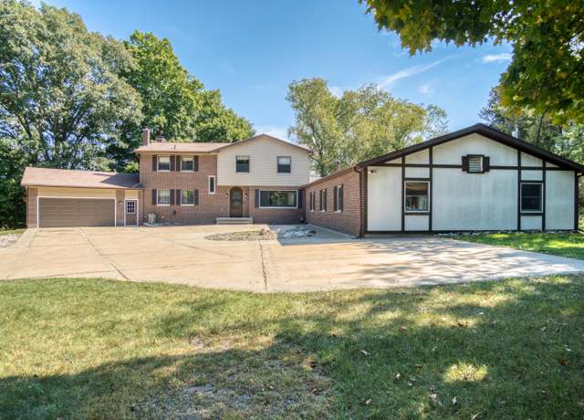 Property at 610 Birch St, Big Rapids, MI 49307, 4 beds, 5 baths