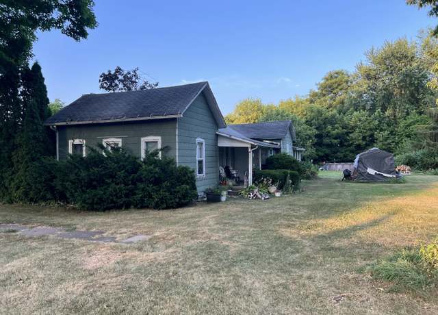 Property at 526 N Cedar St, Schoolcraft, MI 49087, 3 beds, 1 bath
