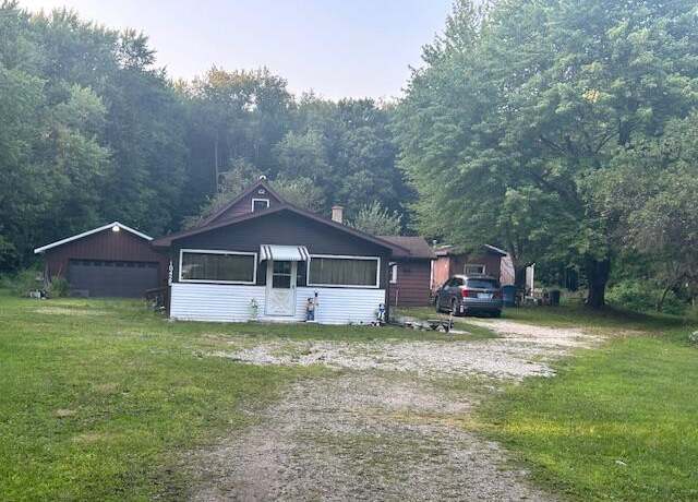 Property at 10425 3 Mile Rd, East Leroy, MI 49051, 5 beds, 1 bath