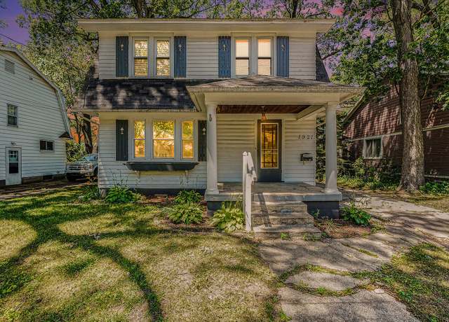 Property at 1921 Cornelius Ave SE, Grand Rapids, MI 49507, 4 beds, 2 baths
