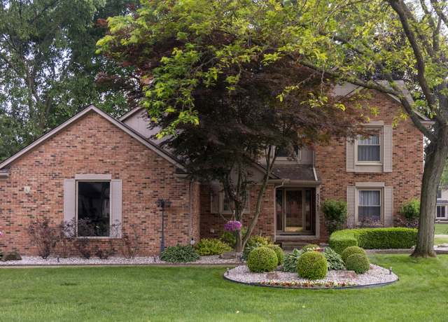 Property at 53367 Marian Dr, Shelby Twp, MI 48315, 4 beds, 3 baths