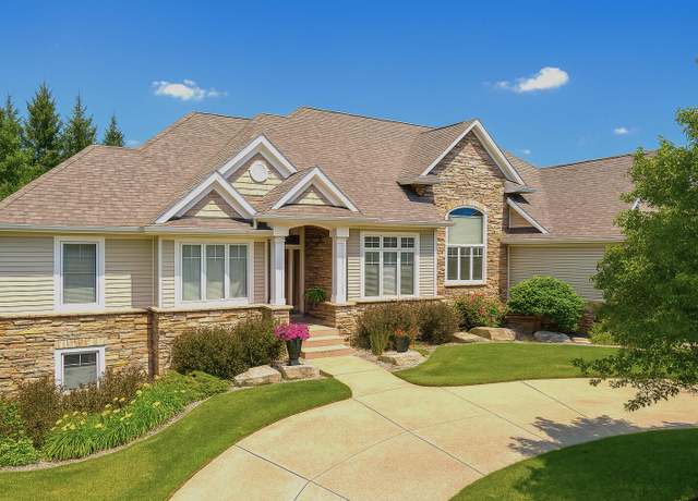 Property at 4132 Ayrshire Dr SW, Wyoming, MI 49418, 4 beds, 3.5 baths