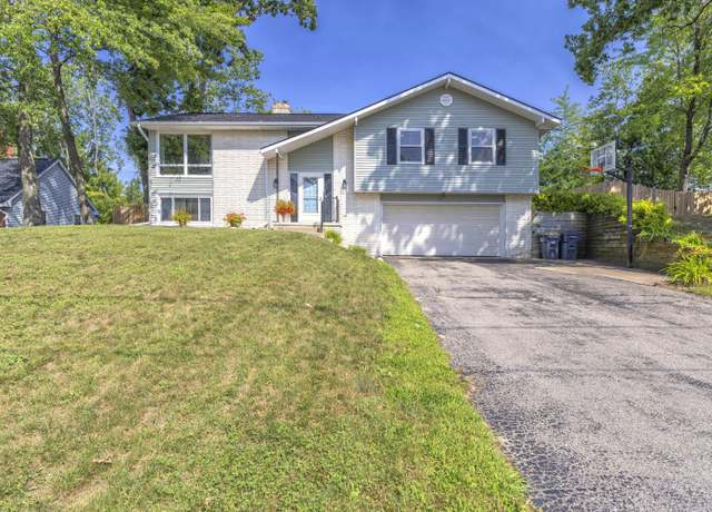 Property at 7623 Hampton Oaks Dr, Portage, MI 49024, 3 beds, 2 baths