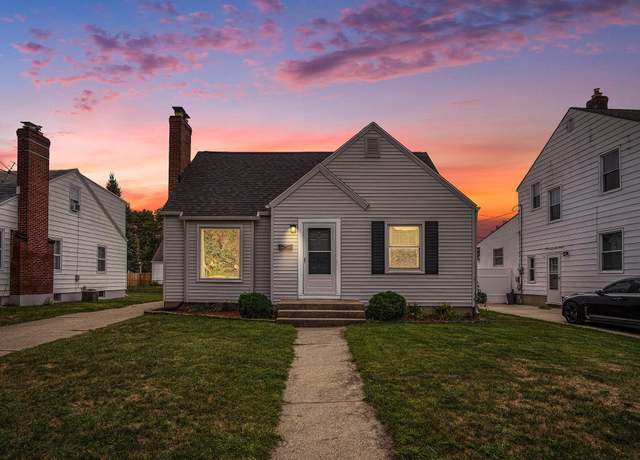 Property at 1756 Tamarack Ave NW, Grand Rapids, MI 49504, 3 beds, 2 baths