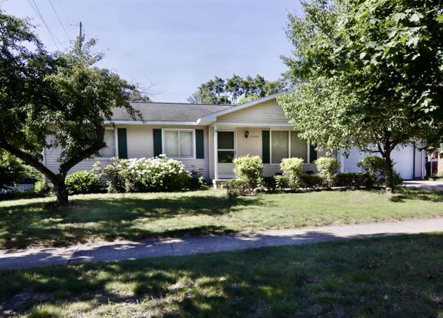 Property at 1340 Elmdale St NE, Grand Rapids, MI 49525, 3 beds, 1 bath