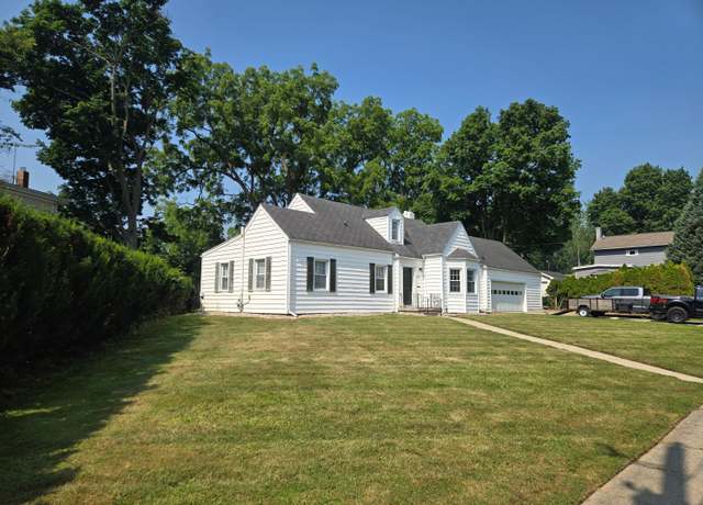 Property at 1115 W Maumee St, Adrian, MI 49221, 4 beds, 2 baths